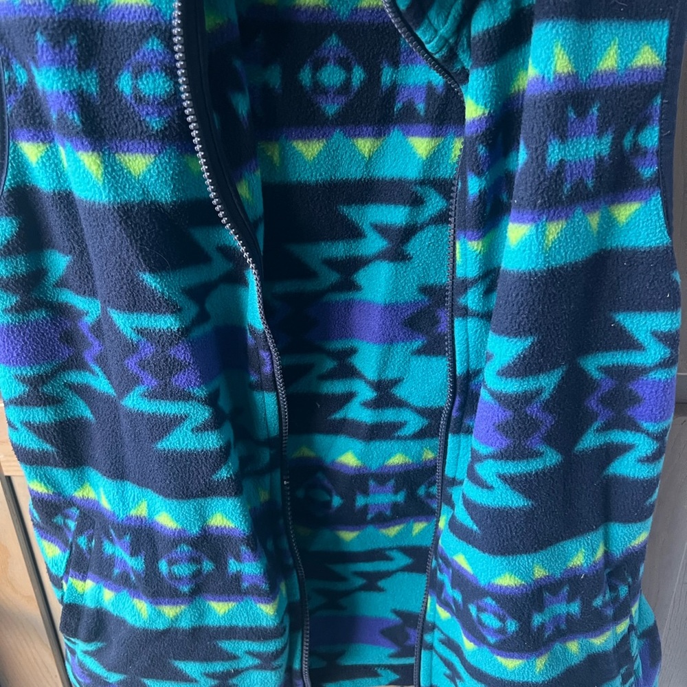 Champs Multicolor Patterned Vest - Picture 3 of 6